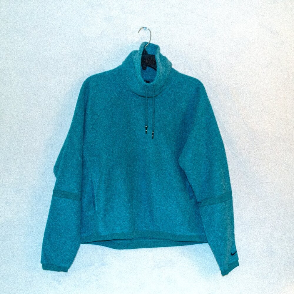 Nike Women’s Medium Teal Fleece Pullover Hoodie